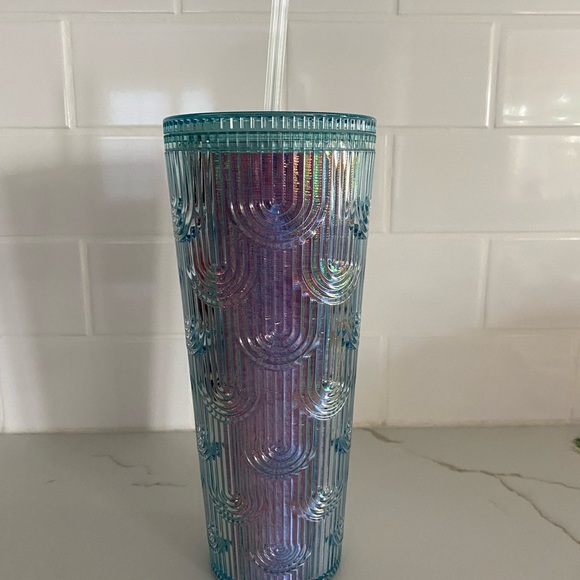 New 2022 Starbucks Spring Mermaid Tail Iridescent Venti Tumbler 24oz - Picture 2 of 4